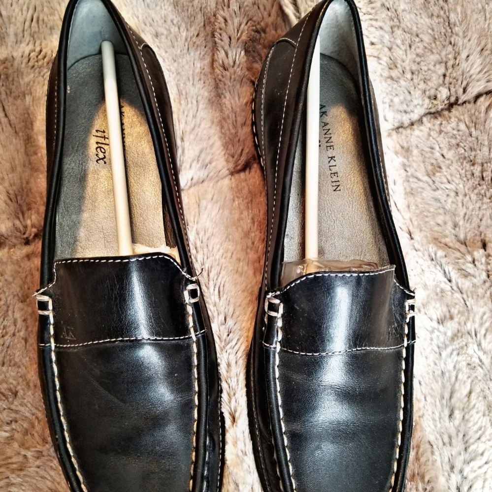 Anne Klein Iflex black loafers
